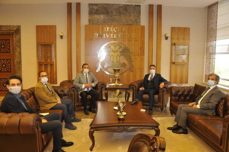 SELÇUK ÜNİVERSİTESİ VE BEYŞEHİR TİCARET VE SANAYİ ODASI ARASINDA TEZSİZ YÜKSEK LİSANS PROGRAMLARI İŞBİRLİĞİ PROTOKOLÜ İMZALANDI